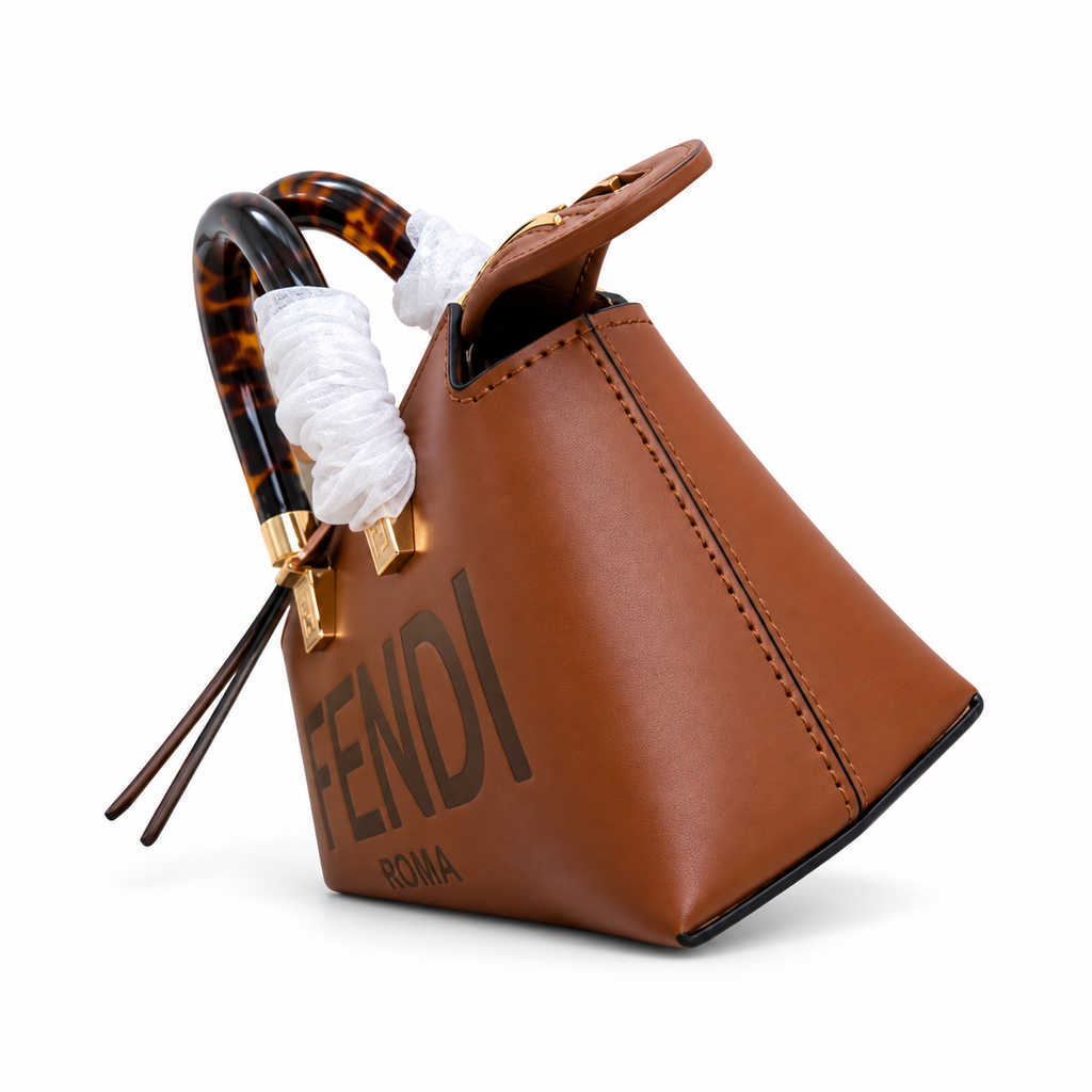 Fendi FF Clutch Shoulder Bag – Jacquard Canvas & Leather Trim, Flap Closure, 18.5cm